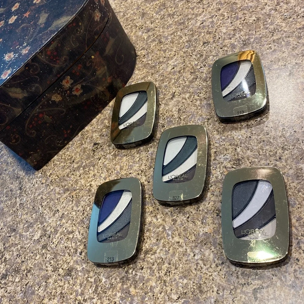 L’Oréal Colour Riche Eye Shadow Lot of 5 - Shades 827  213  934